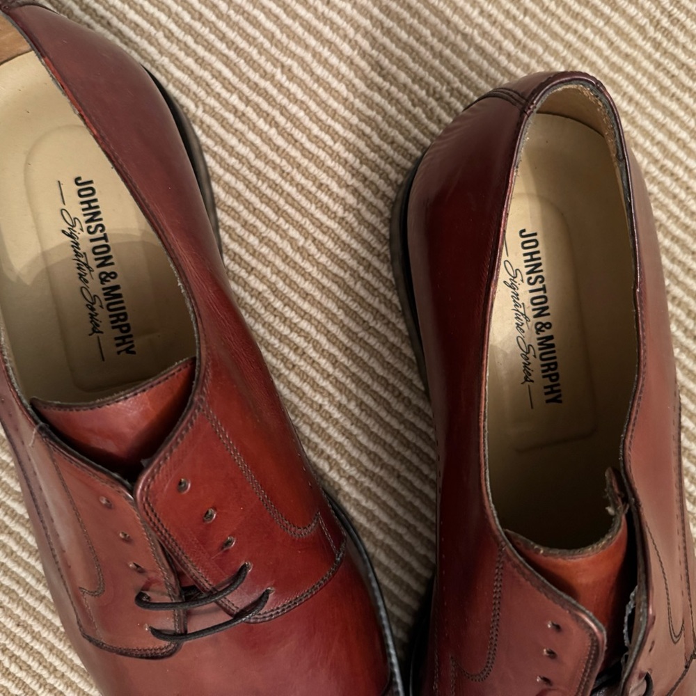Johnston & Murphy Shoes - Picture 3 of 6